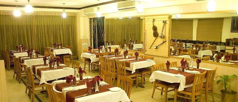 Hotel Ramanashree Brunton Bangalore Exterior foto